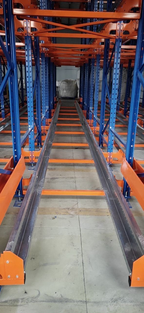 China Automatic Radio Shuttle Rack System